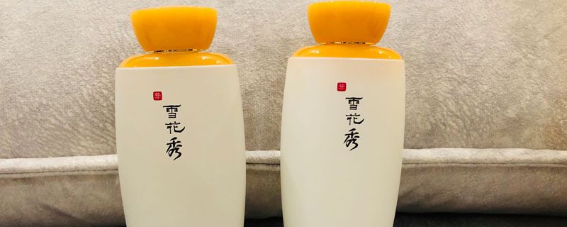 白天用柔肤水还是用乳