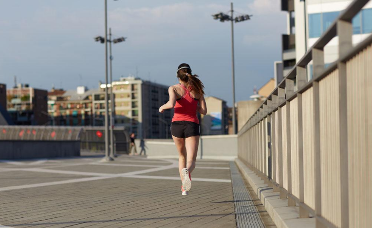 女生跑步会瘦吗 正确的跑步姿势和方法是什么