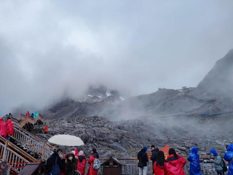 自驾云南旅游攻略自由行路线推荐（自驾游去云南旅游最佳路线费用）(图8)