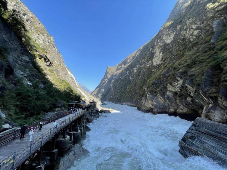 自驾云南旅游攻略自由行路线推荐（自驾游去云南旅游最佳路线费用）(图12)