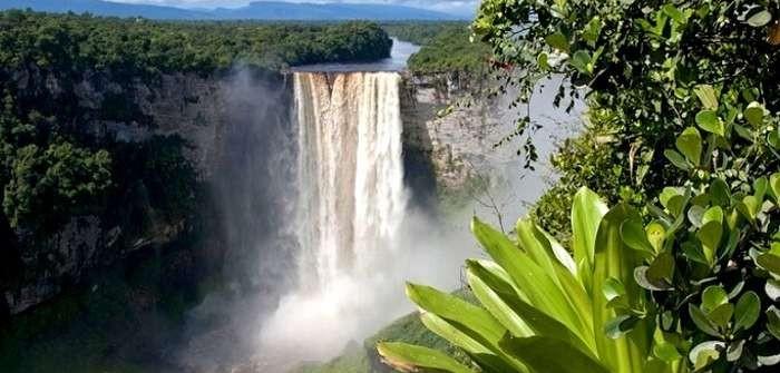 世界上最大的瀑布是什么瀑布（世界上最大的瀑布叫什么名字）(图15)