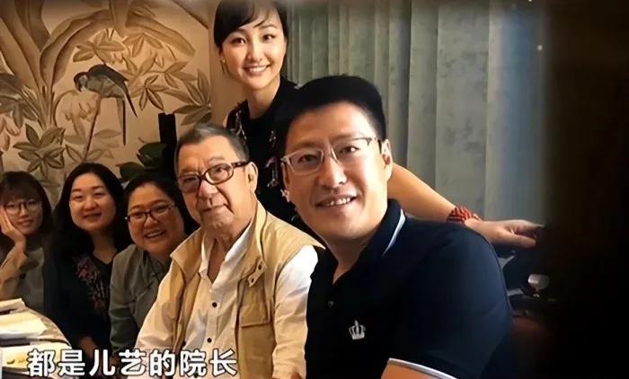 辛月是于震第几任老婆（于震老婆辛月个人资料）