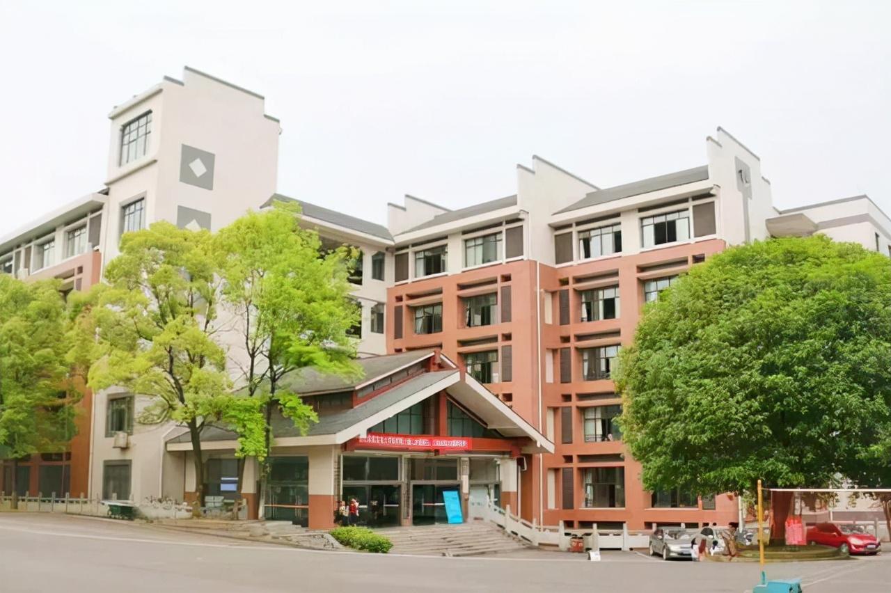 吉首大学是重点还是普通院校（吉首大学是什么档次的大学）(图3)