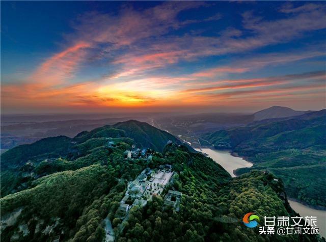 问道崆峒山上一句是什么（崆峒山在哪里哪个省）(图9)