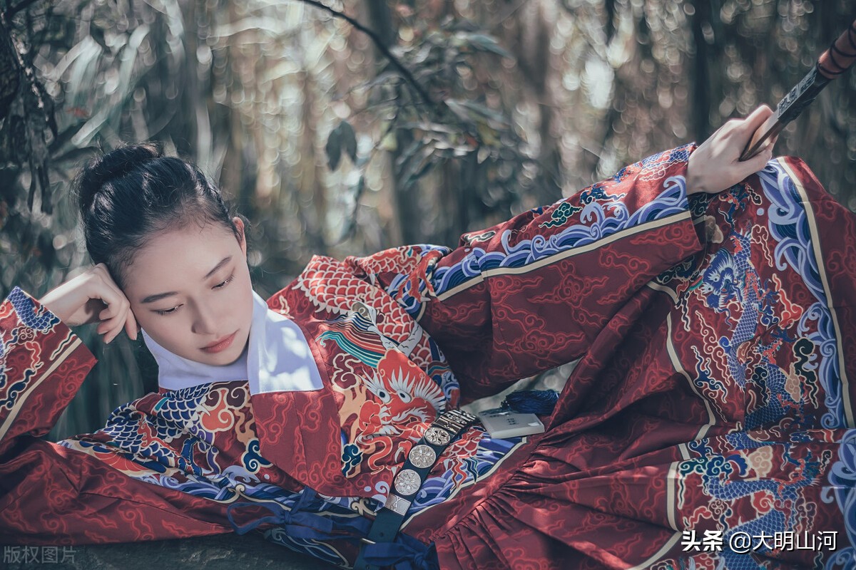 明朝锦衣卫穿的飞鱼服都是什么款式的（飞鱼服绣春刀是哪个朝代）(图3)