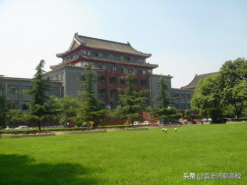 四川大学在成都的什么位置（四川大学在哪里个城市）(图8)