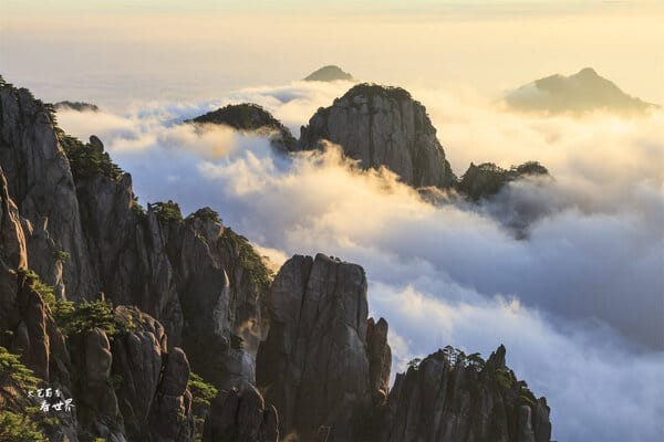 祖国的十大名山（祖国的名山大川都有哪些）(图1)