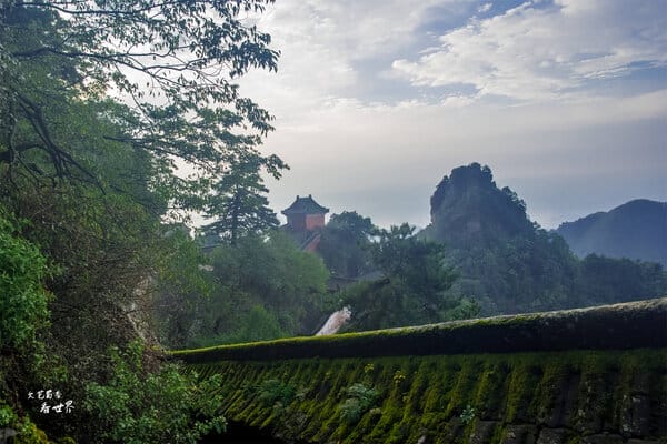 祖国的十大名山（祖国的名山大川都有哪些）(图11)