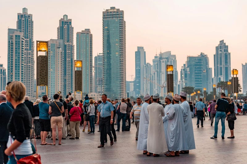 阿拉伯联合酋长国属于哪个洲（uae是哪个国家简称）(图2)